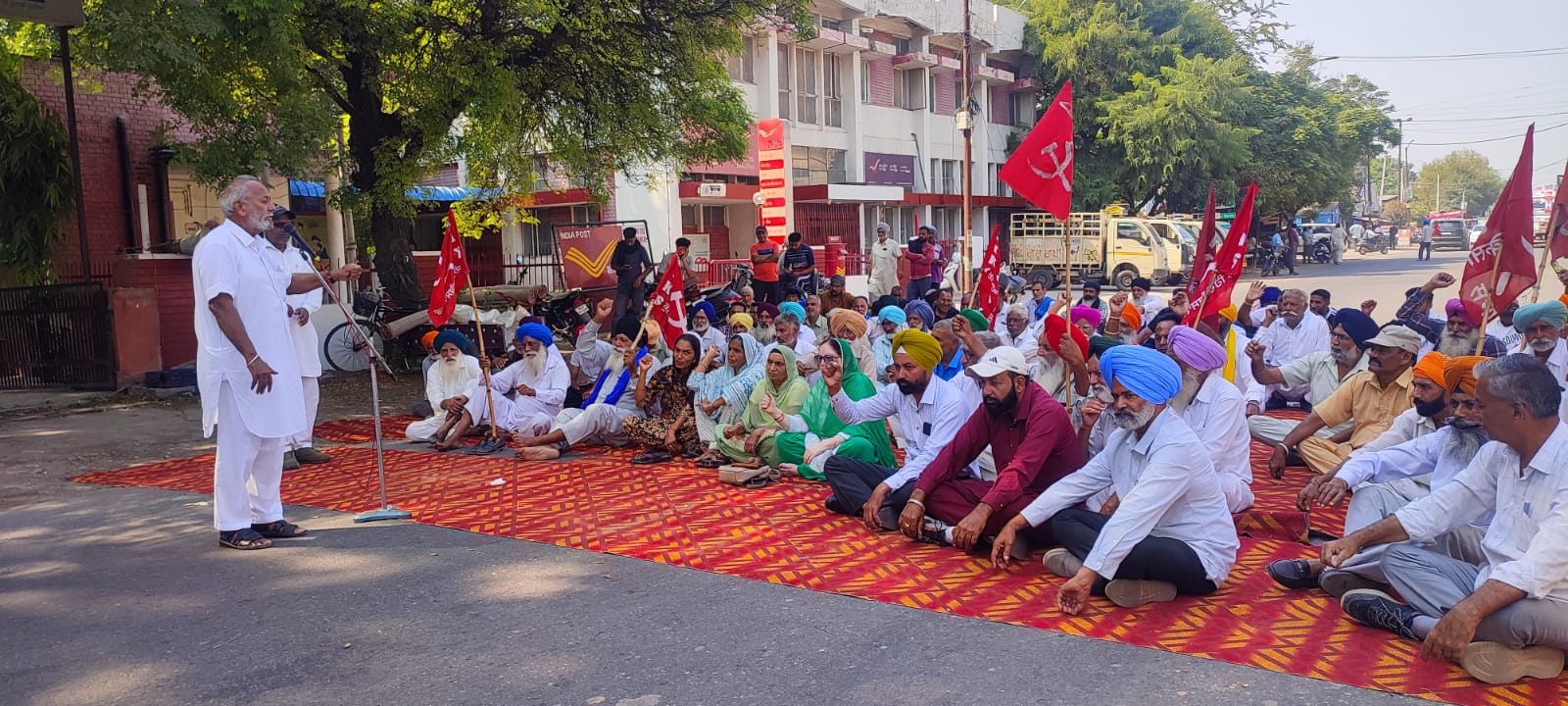 ਕਿਸਾਨ, ਆੜਤੀਏ ਅਤੇ ਮਜ਼ਦੂਰ ਪ੍ਰੇਸ਼ਾਨ ਪਰ ਕੇਂਦਰ ਅਤੇ ਸੂਬਾ ਸਰਕਾਰ ਕੁੰਭਕਰਨੀ ਨੀਂਦ ਸੁੱਤੀਆਂ ਹੋਈਆਂ: ਦਰਸ਼ਨ ਸਿੰਘ ਮੱਟੂ